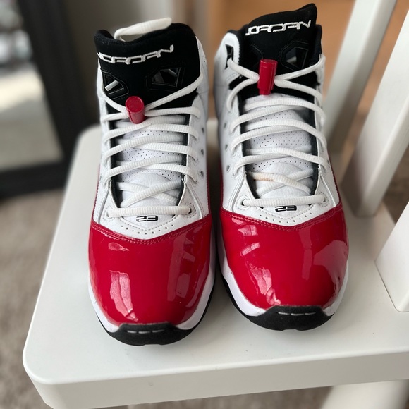 Jordan B’Loyal - Picture 2 of 4